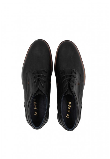 Man’s  black shoes