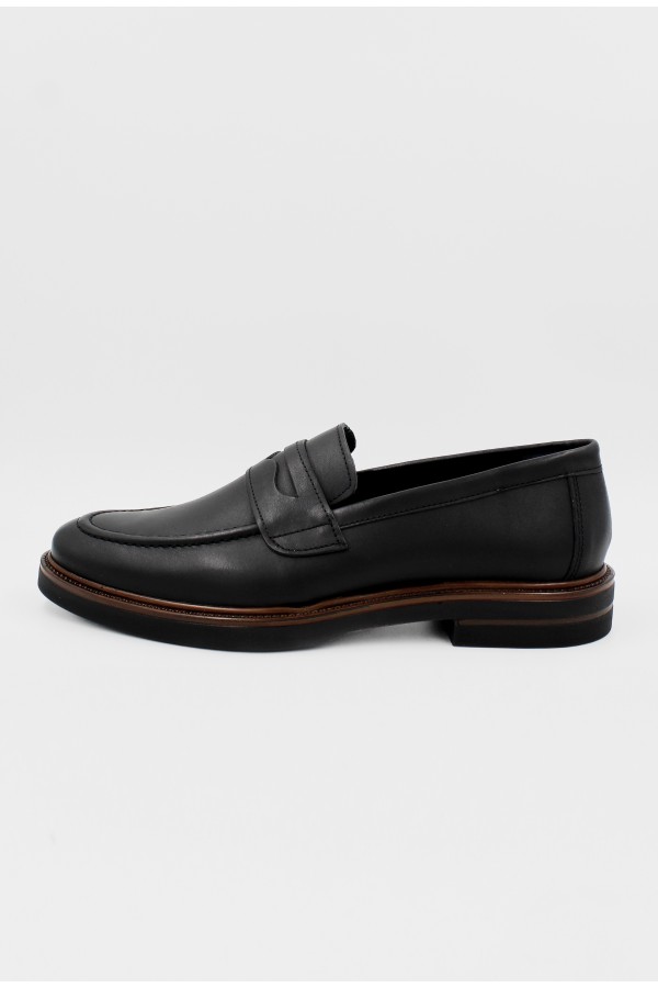 Ανδρικά δερμάτινα μαύρα loafers