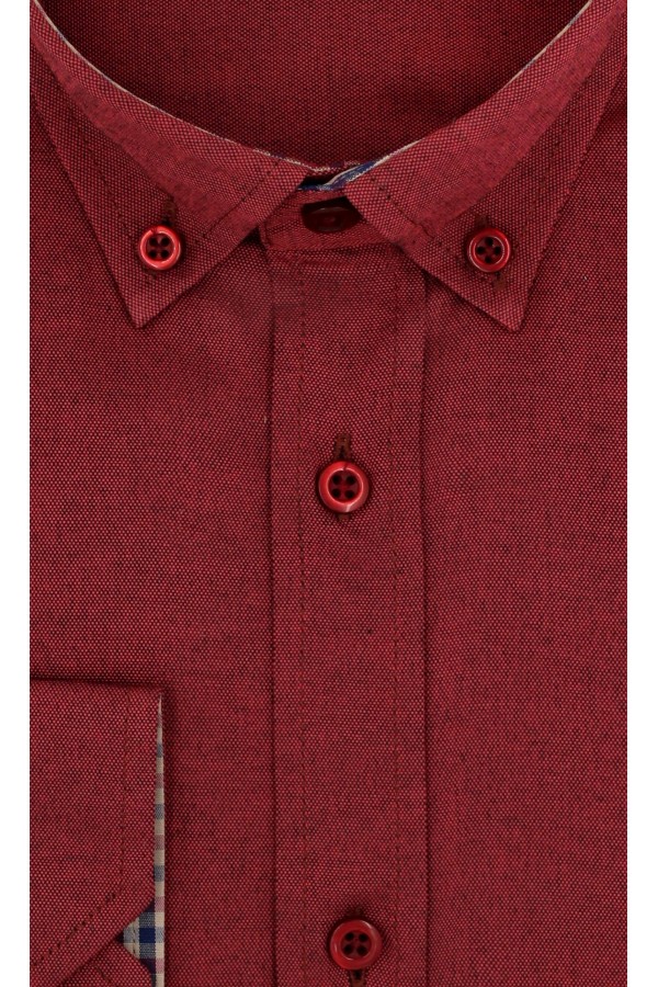 Man's bordeuax shirt with a pocket