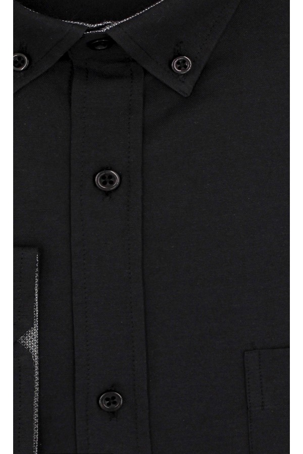 La pupa μαύρο πουκάμισο με σχέδιο ύφανσης και τσεπάκι
