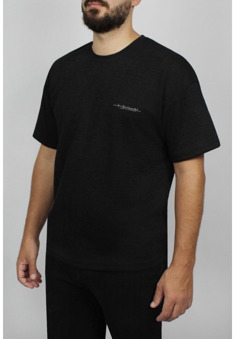 Man’s black oversized t-shirt 