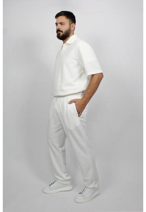 Off white Man’s  trousers with elastic waist