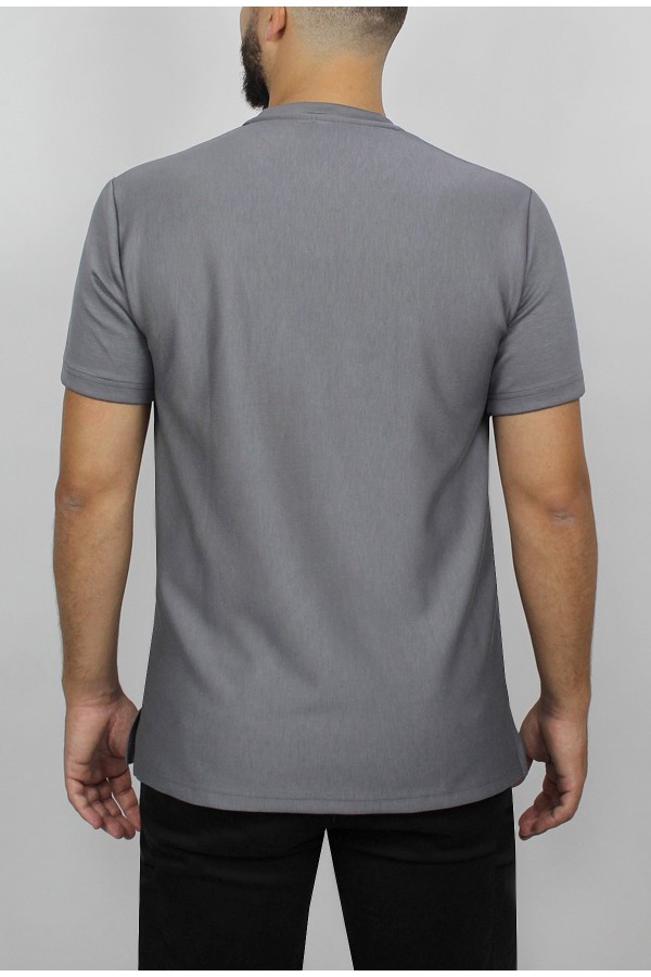 Man’s grey oversized t-shirt 