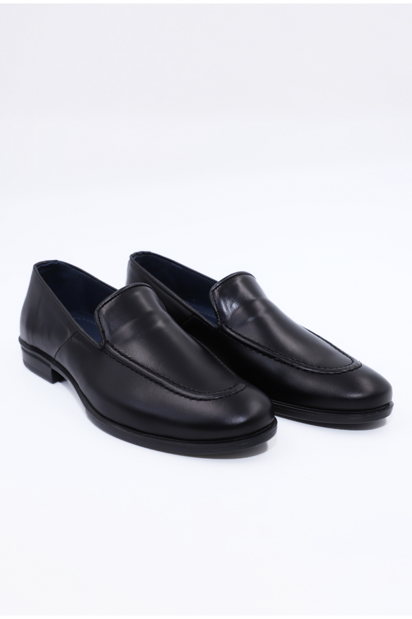 Ανδρικά δερμάτινα μαύρα loafers