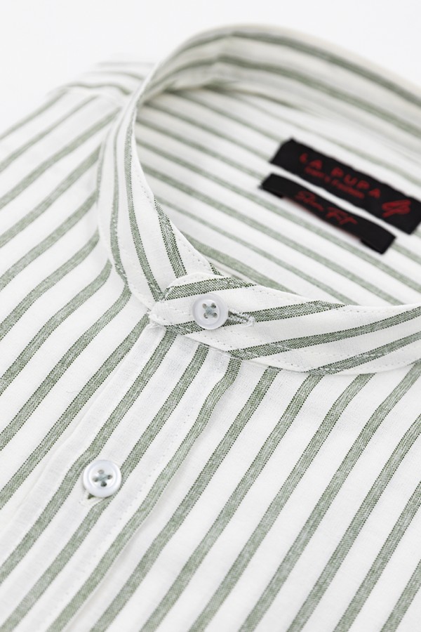 Man's green shirt with stand-up collar