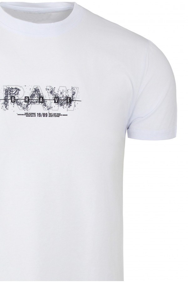 Man's white t-shirt