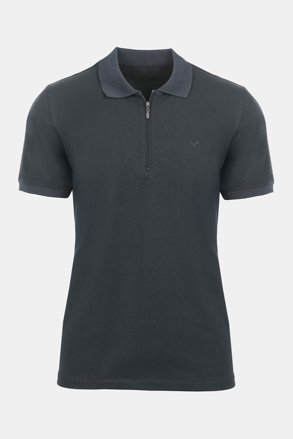 Black T-shirt Black T-shirt