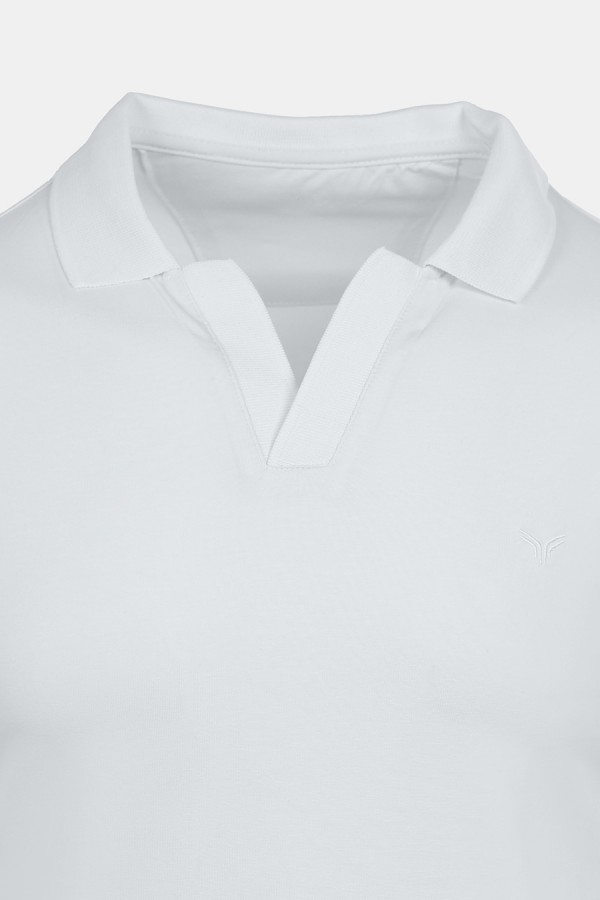 White T-shirt