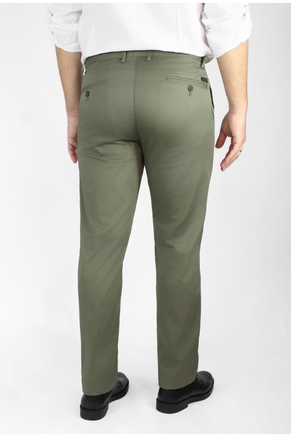 Ανδρικό χακί παντελόνι τύπου τσίνο slim fit