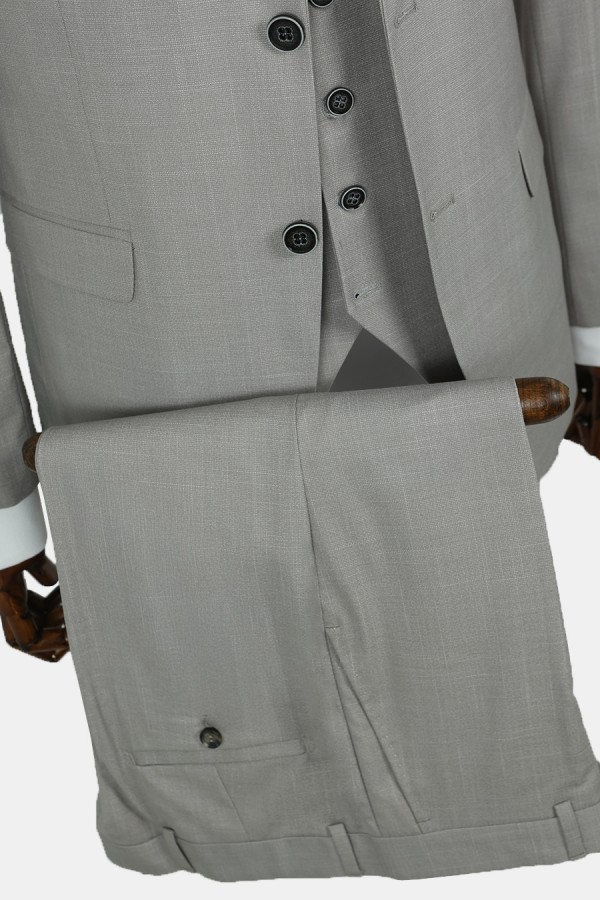 Man's light grey mixed wool suit