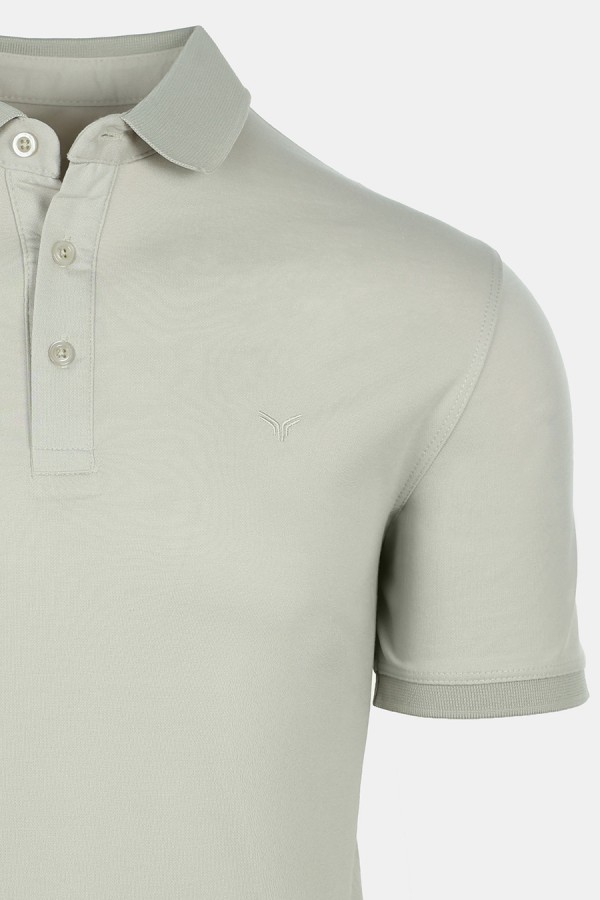 Beige T-shirt