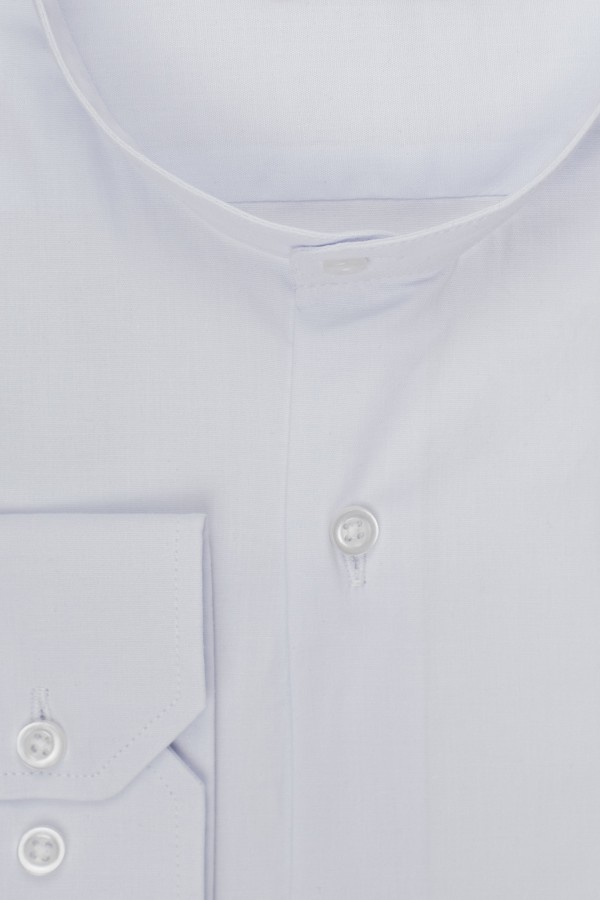 Man's white shirt mao