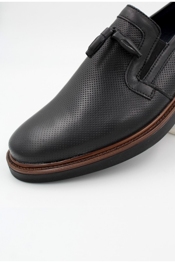 Ανδρικά δερμάτινα μαύρα loafers