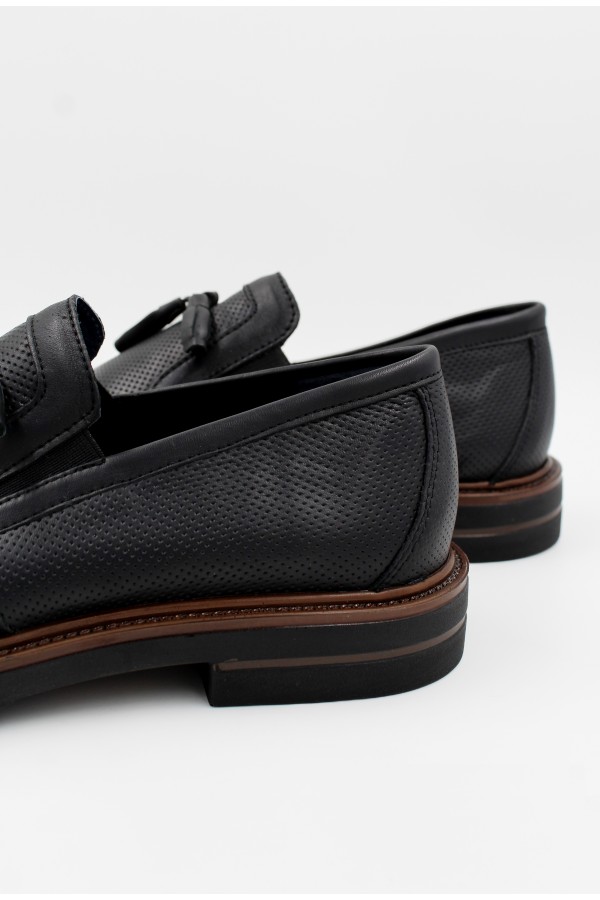 Ανδρικά δερμάτινα μαύρα loafers