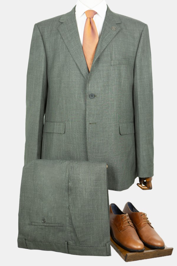 Men’s green suit with modern fit-plus size