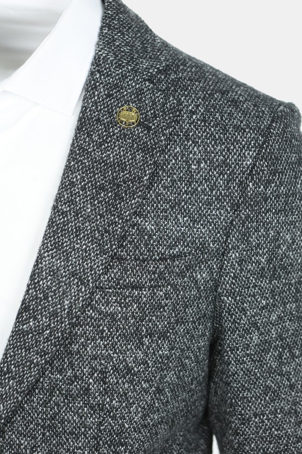 Μαύρο Σακάκι