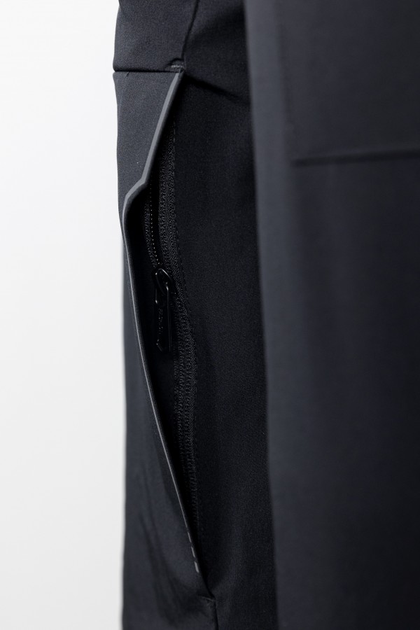 Men's 2 in 1 Waterproof Black Jacket with Removable Hood.